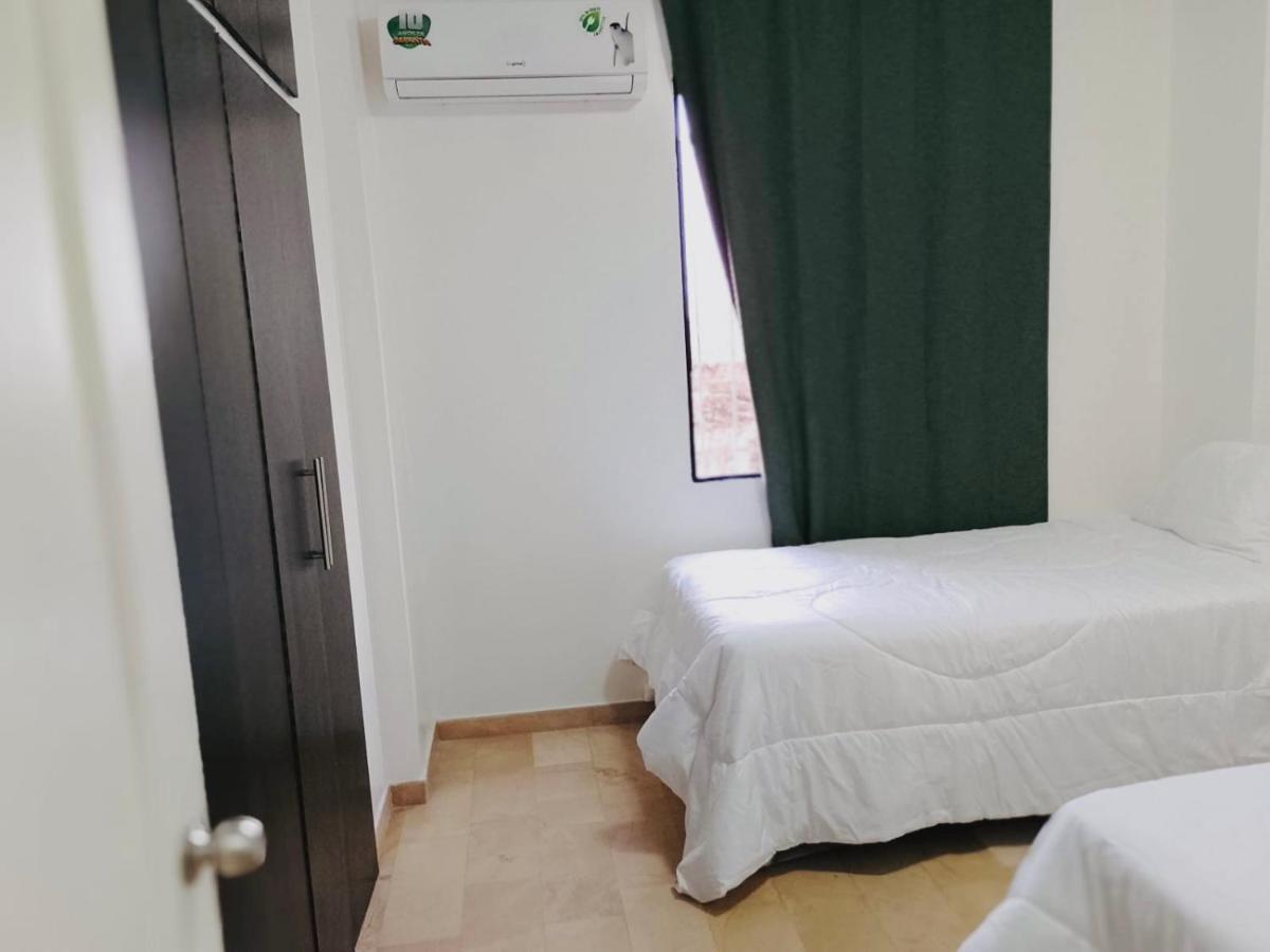Large 2-Bedroom Apartment, Close To The American Consulate Γκουαγιακίλ Εξωτερικό φωτογραφία